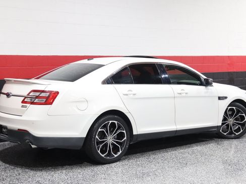 Used 2013 Ford Taurus SHO image 8