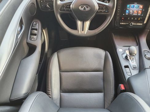 Used 2022 INFINITI QX50 Luxe w/ Appearance Package FWD image 11