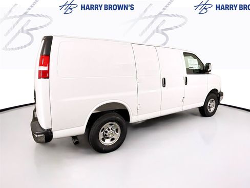 New 2026 Chevrolet Express 2500 w/ Driver Convenience Package RWD image 27