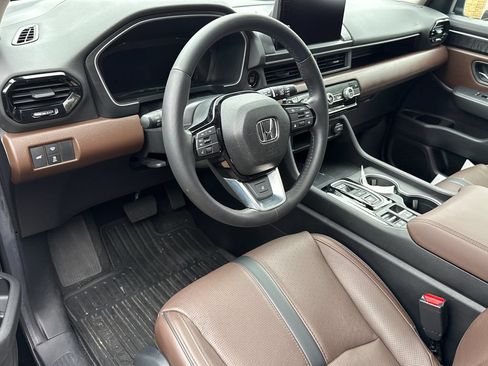 Certified 2024 Honda Pilot Elite image 10