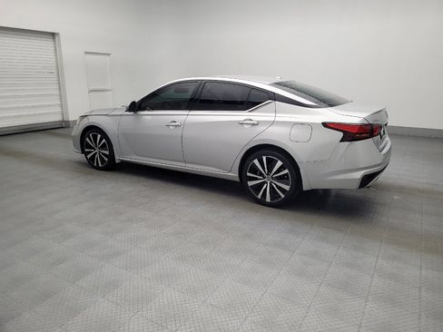 Used 2020 Nissan Altima 2.5 Platinum image 3