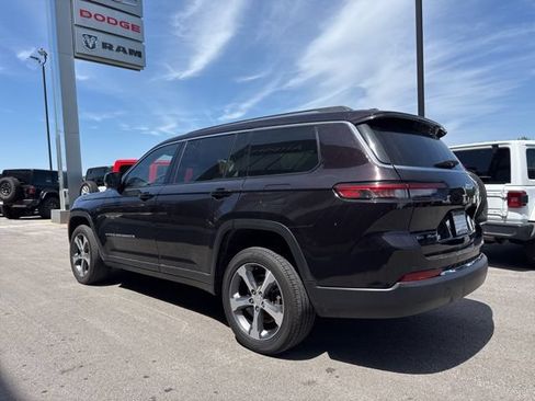 Used 2023 Jeep Grand Cherokee L Limited AWD/4WD image 5