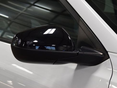 Used 2024 Chevrolet Trax RS FWD image 17