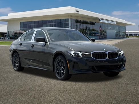 New 2026 BMW 330i Sedan RWD image 2