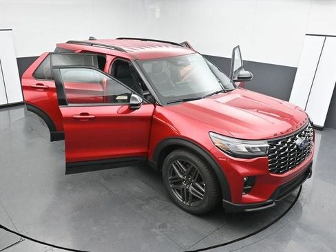 New 2026 Ford Explorer ST image 32