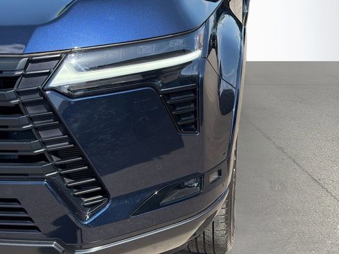 Used 2025 Lexus GX 550 w/ Accessory Package (2T) image 10