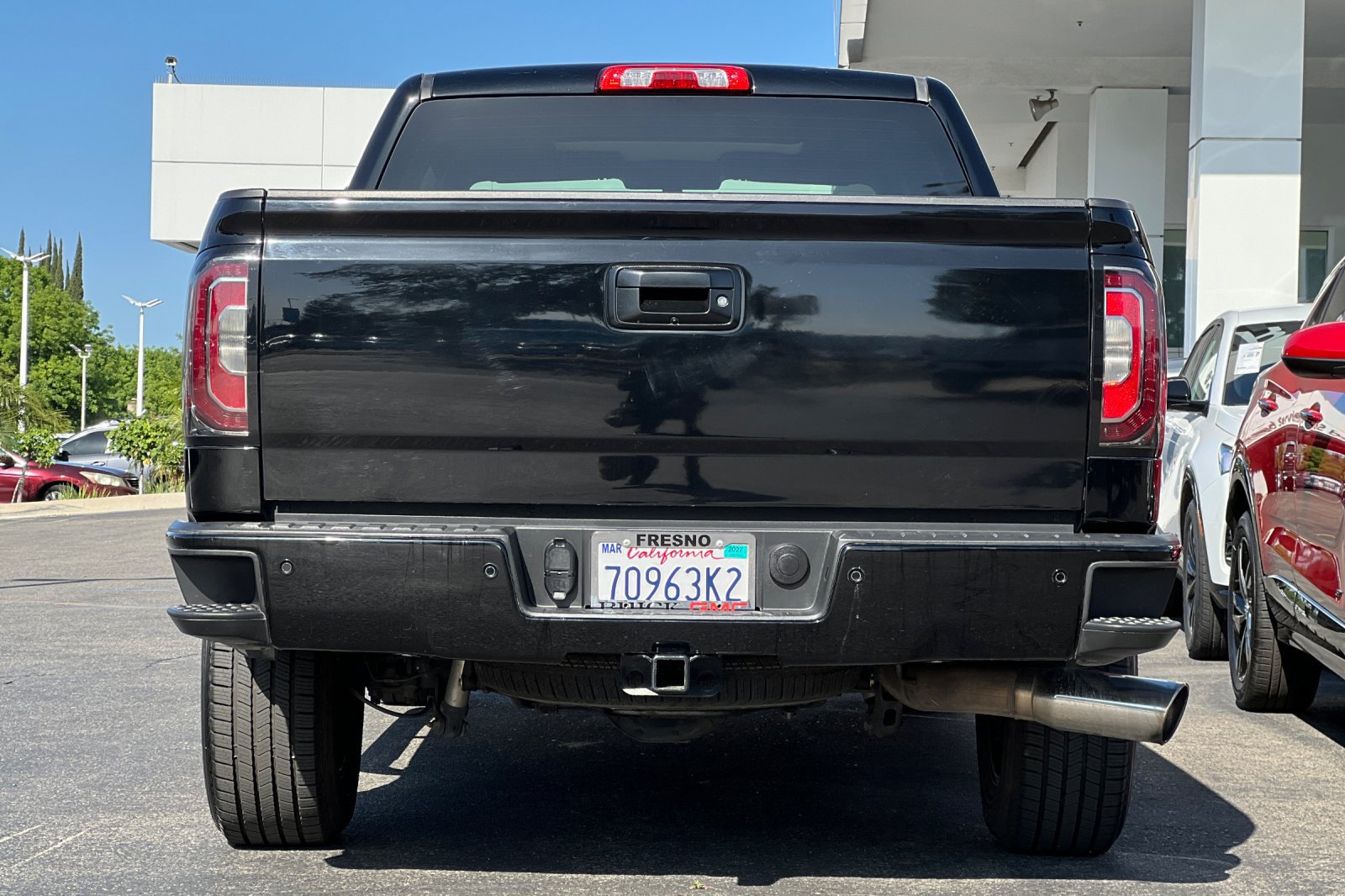 Used 2018 GMC Sierra 1500 SLT w/ All Terrain Package AWD/4WD image 6