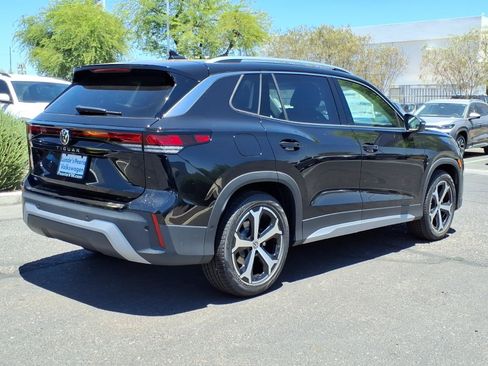 New 2026 Volkswagen Tiguan SE FWD image 7