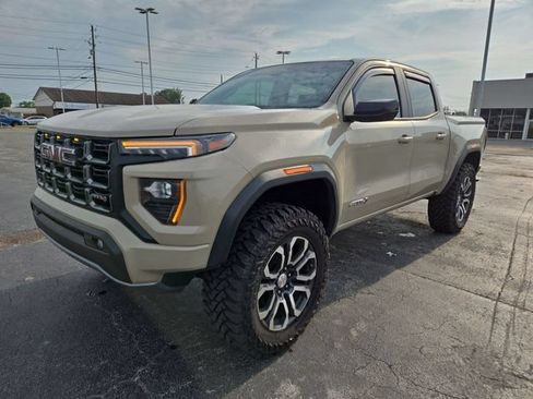 Used 2023 GMC Canyon AT4 AWD/4WD image 4