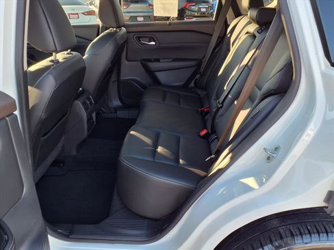 Certified 2022 Nissan Rogue SL w/ SL Premium Package image 16