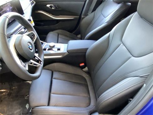 New 2025 BMW 330i Sedan w/ M Sport Package image 17