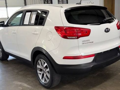 Used 2016 Kia Sportage LX w/ LX Popular Package FWD image 8