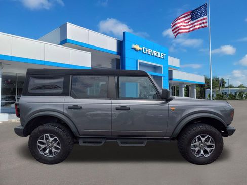 Used 2024 Ford Bronco Badlands AWD/4WD image 2