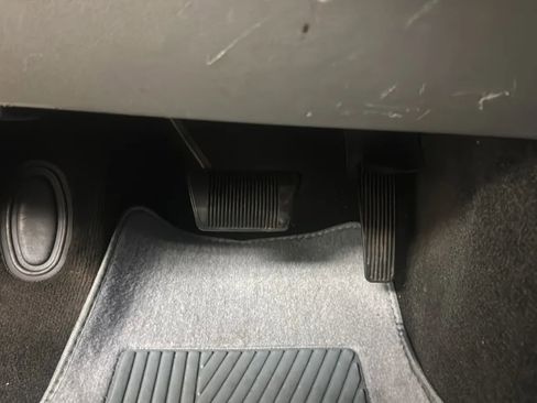 Used 2007 Chrysler 300 RWD image 24