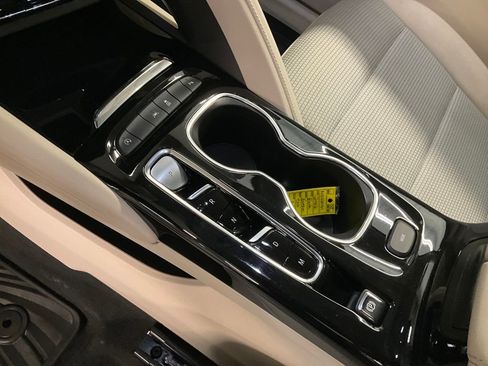 Certified 2022 Buick Envision Preferred w/ Safety Package image 15