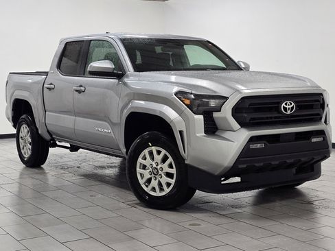 New 2026 Toyota Tacoma SR5 image 2