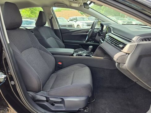 Used 2025 Toyota Camry LE FWD image 29