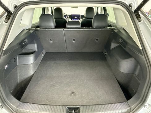 Used 2026 Volkswagen Tiguan SE FWD image 28