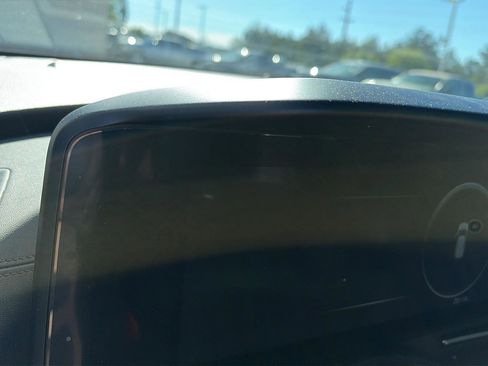 Used 2024 Kia Carnival SX image 6