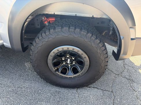 Used 2022 Ford F150 Raptor w/ Equipment Group 801A High AWD/4WD image 4