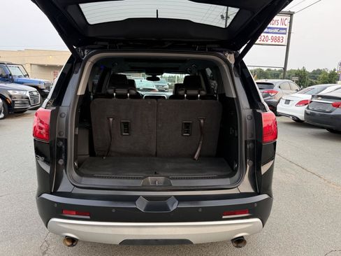 Used 2017 GMC Acadia SLT w/ LPO, Cargo Package FWD image 11