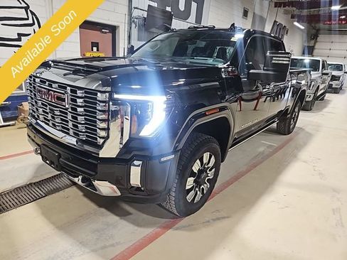 Used 2024 GMC Sierra 2500 Denali w/ Denali Reserve Package AWD/4WD image 1