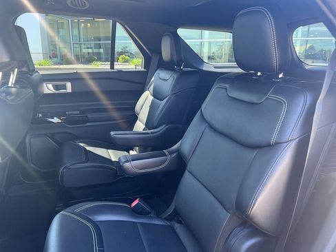 Used 2021 Ford Explorer ST w/ Equipment Group 401A AWD/4WD image 13