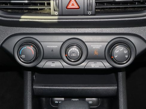 Used 2024 Kia Forte LXS image 11