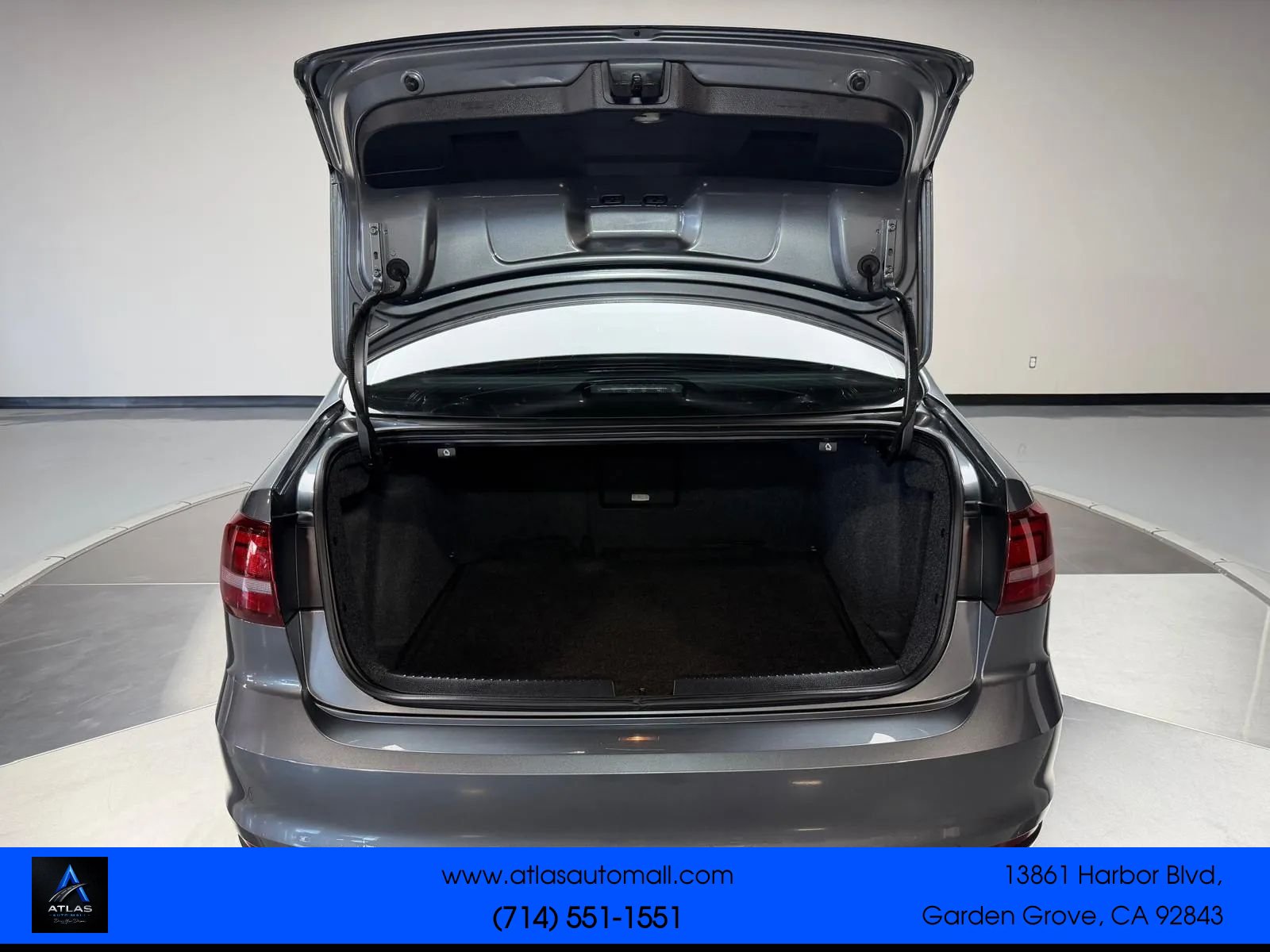 Used 2018 Volkswagen Jetta SE FWD image 13