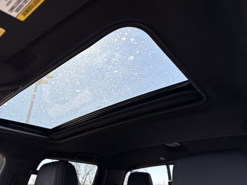 Used 2022 Nissan Frontier Pro-X w/ Pro-X Premium Package image 11