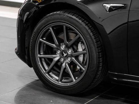 Used 2019 Tesla Model 3 Standard Range Plus image 51