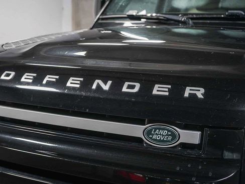 Used 2020 Land Rover Defender 110 HSE image 9