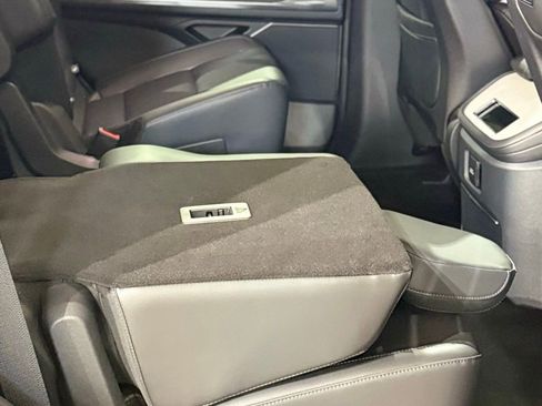 New 2026 Lincoln Navigator Premiere AWD/4WD image 76