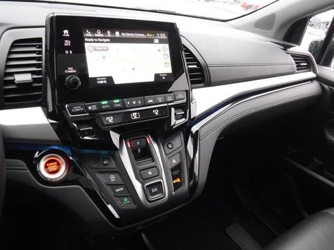 Used 2023 Honda Odyssey Touring image 19