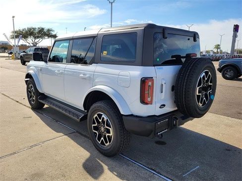 New 2025 Ford Bronco Outer Banks image 7