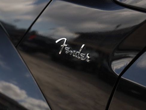 Used 2013 Volkswagen Beetle 2.5 Fender FWD image 29