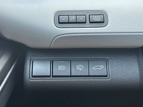 New 2026 Subaru Solterra AWD/4WD image 30
