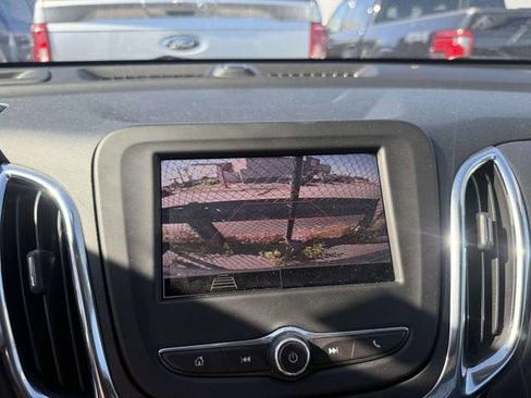 Used 2023 Chevrolet Equinox LT AWD/4WD image 25