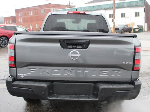 Certified 2025 Nissan Frontier S image 4