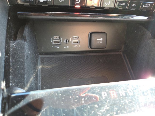 Used 2022 Jeep Grand Cherokee L Laredo w/ Luxury Tech Group I AWD/4WD image 19