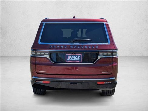 Used 2023 Jeep Grand Wagoneer L Series II w/ Flexible Seating Group AWD/4WD image 7