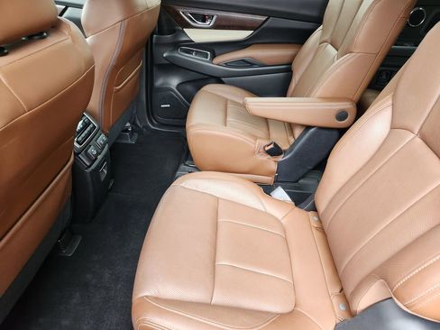 Used 2019 Subaru Ascent Touring AWD/4WD image 18
