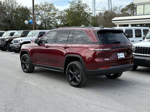 New 2026 Jeep Grand Cherokee Limited w/ Limited Altitude Package RWD image 7