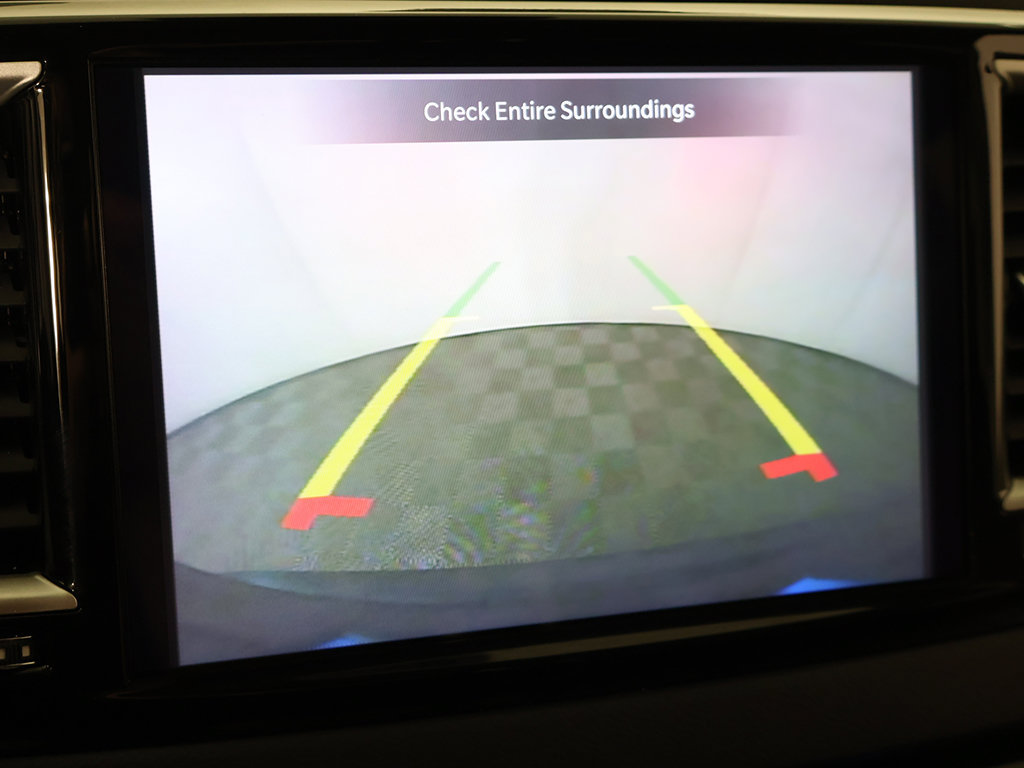 Used 2023 Chrysler Pacifica Touring-L FWD image 43
