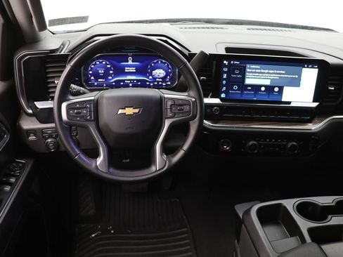 Used 2024 Chevrolet Silverado 1500 LT image 16