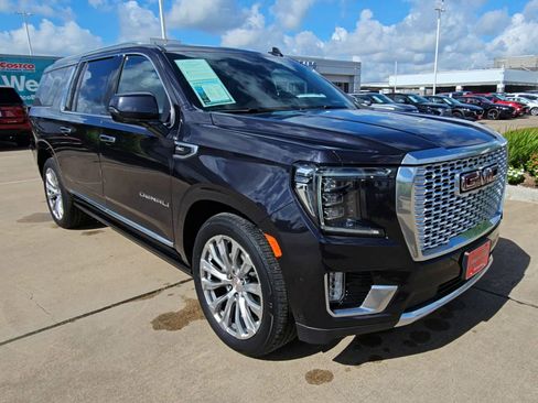 Used 2024 GMC Yukon XL Denali w/ Denali Reserve Package image 2