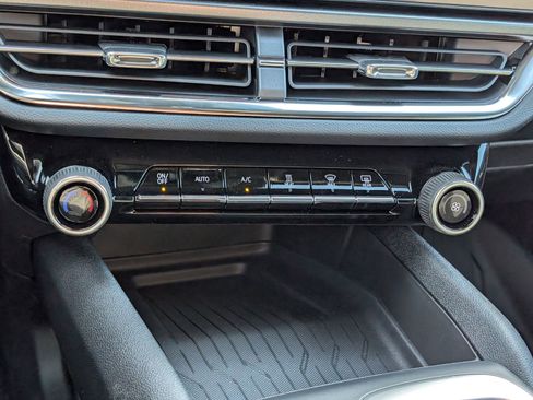 New 2026 Chevrolet Equinox EV LT image 19