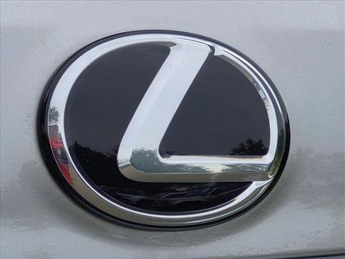 Used 2023 Lexus GX 460 Premium w/ Accessory Package AWD/4WD image 21
