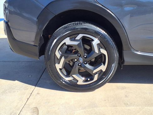 Used 2023 Subaru Crosstrek 2.5i Limited w/ Moonroof Package image 9