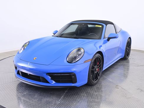 Certified 2022 Porsche 911 Targa 4S AWD/4WD image 11